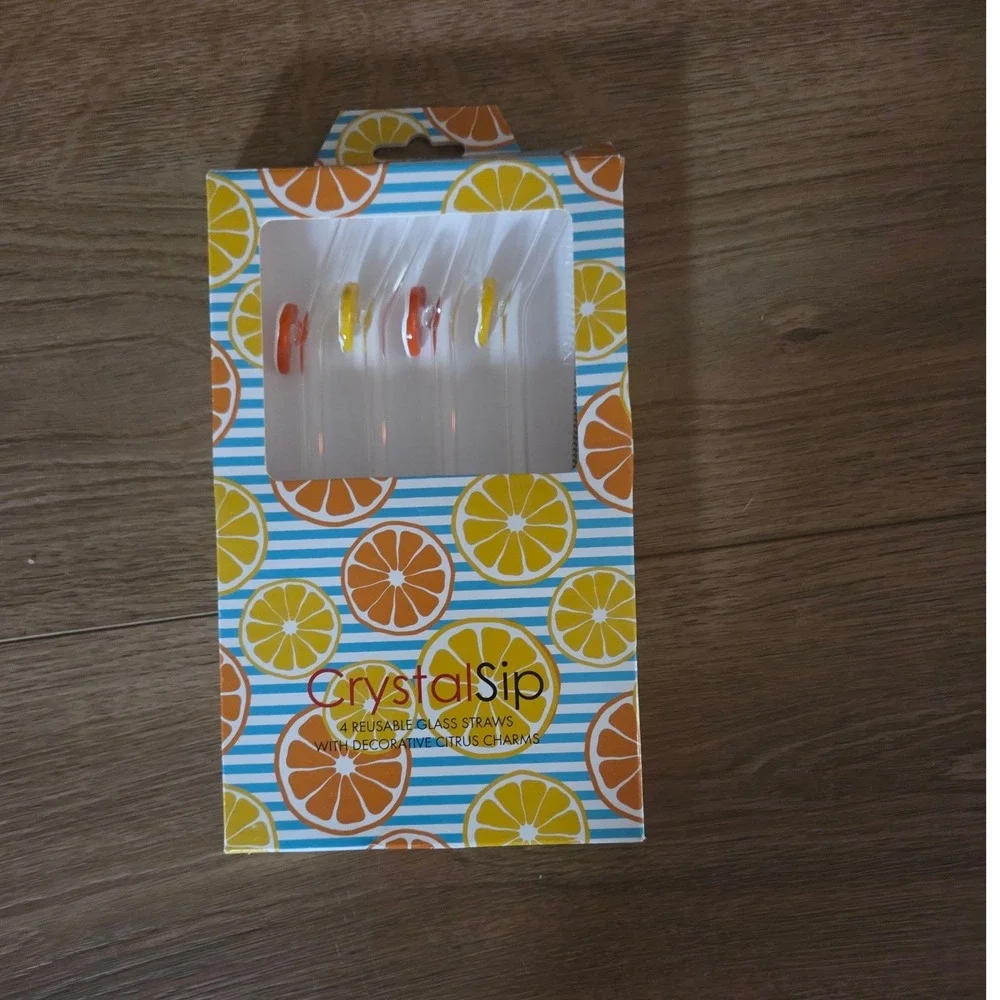 CrystalSip 4 Pack Reusable Glass Straws with Decorative‎ Citrus Fruit Charms NEW